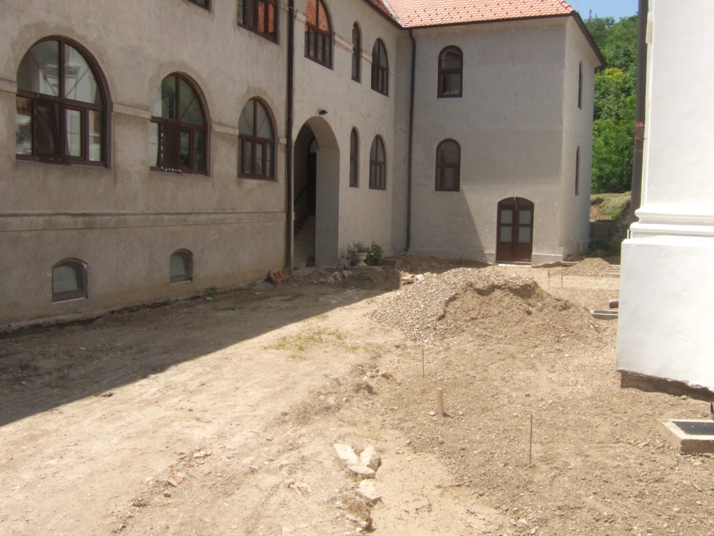 Фотографија из галерије Манастира Кувеждин, 2011 (8)